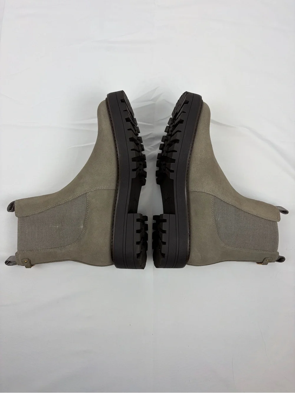 Sam Edelman Suede Leather Laguna Chelsea Boots Women’s 9 Grey Beige